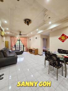 Condominium For Rent in Parkview Towers