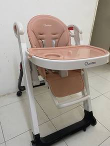 Quinton Go Berry Baby Chair