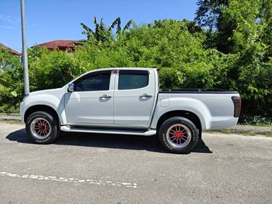 Isuzu D-Max 4x2 (STANDARD) in Kota Kinabalu, SBH