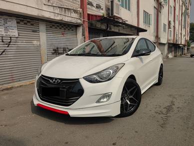 Hyundai Elantra PREMIUM in Seri Kembangan, SGR