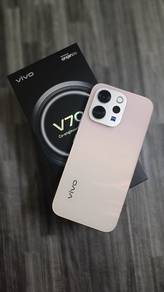 Vivo V70