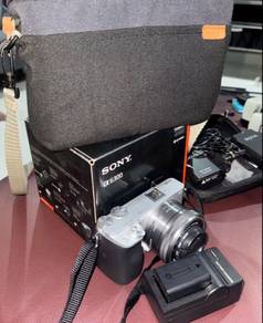 SONY A6300 urgent sell!!!