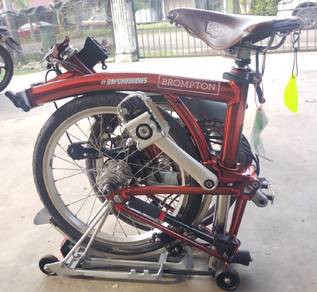 Brompton flame lacquerBrooks saddleRear rack