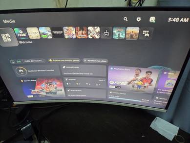 Prism+ Curved Full HD 31'