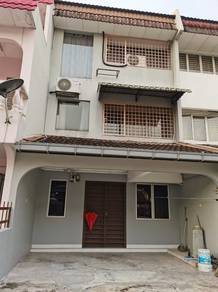 3-storey Terraced House For Rent in Sri Petaling,KUL