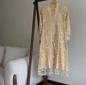 CEO Chomel Safiyya Baju Kurung Labuh (Soft Yellow)