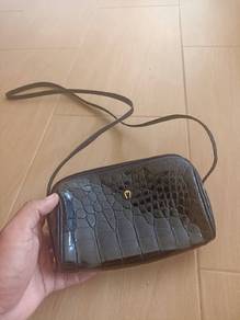 mini black crocodile aigner 