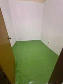 Room in Damansara Damai, SGR