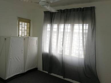 Room in Setia Alam, SGR