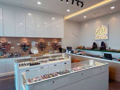 Retail Assistant (Part/Full-time)