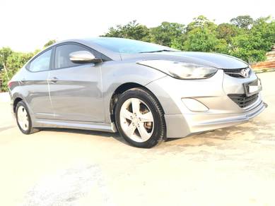 Hyundai Elantra HIGH SPEC in Muar, JHR
