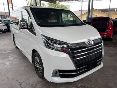 Toyota Granace PREMIUM in Johor Bahru, JHR