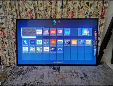 Samsung 60" Smart Tv With Speakers