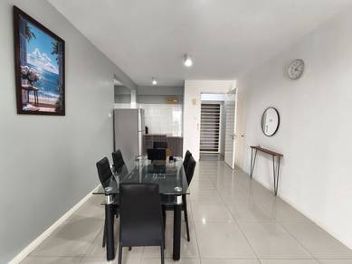 Condominium For Rent in Midfields