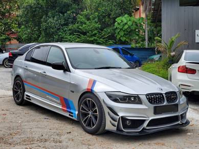 BMW 320i 20i M SPORTS (CKD) in Cheras, KUL