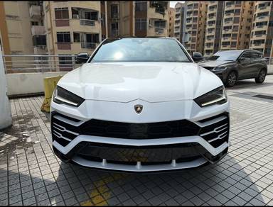 Lamborghini Urus in Puchong, SGR