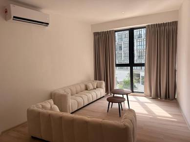 Condominium For Rent in Milano Eight