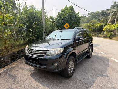 Toyota Fortuner V in Bandar Kinrara, SGR