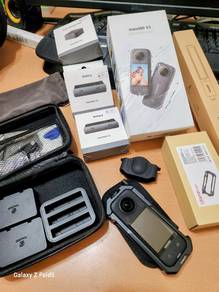 Insta360 X3 Ultimate Bundle 
