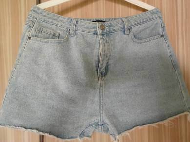 seldomWornLightDenimShort5PktXL#SomethingBorrowed#