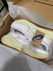 Asics Novablast 5 Uk7.5