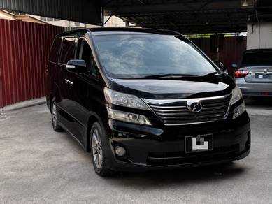 Toyota Vellfire Z in Kajang, SGR
