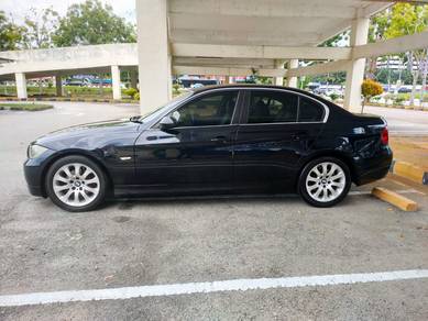 BMW 325i 25i (CBU) in Puchong, SGR