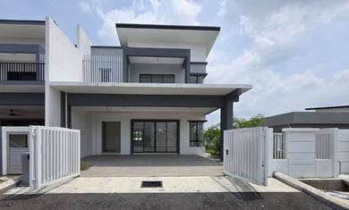 Semi-Detached House For Sale in Seremban 2,NSN