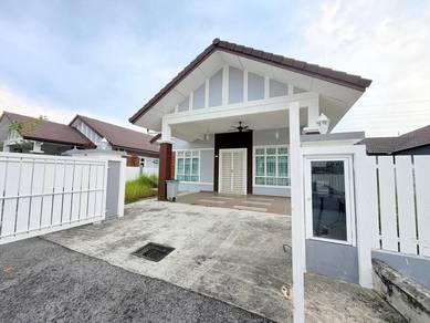 Bungalow House For Sale in Senawang,NSN