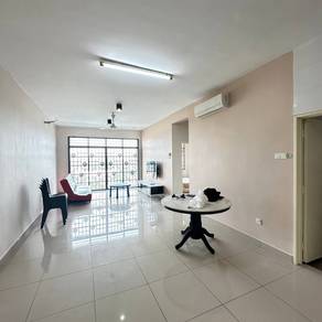Condominium For Rent in Nusa Heights