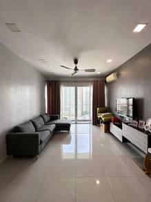 Condominium For Rent in Gardens Ville