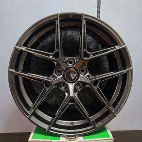 NEW RIM VOGUE VWF-08 18x8.5 VW GOLF W176 CIVIC FE