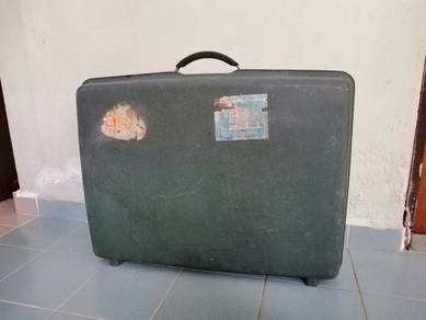 Vintage Samsonite Saturn Suitcase Luggage