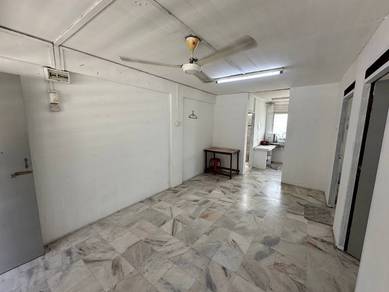 Flat For Sale in Taman Pakatan