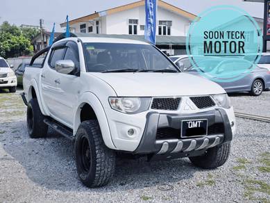 Mitsubishi Triton VGT in Kuching, SWK