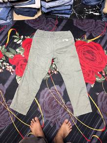 seluar cotton uniqlo saiz 33