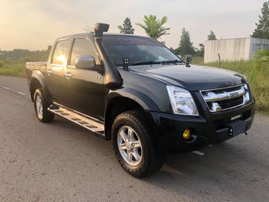 Isuzu D-Max in Kota Kinabalu, SBH