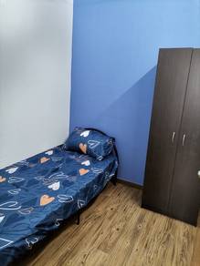 Room in Shah Alam, SGR