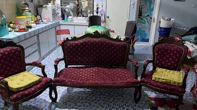 Sofa kayu
