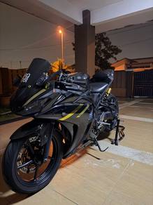 Yamaha YZF-R25