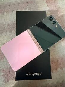 samsung galaxy z flip  Like new