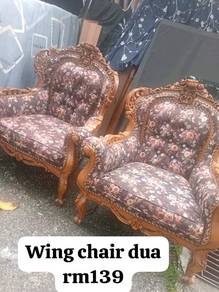 sepsang sofa wing chair 