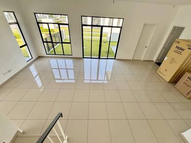 Semi-Detached House For Sale in Puncak Alam,SGR