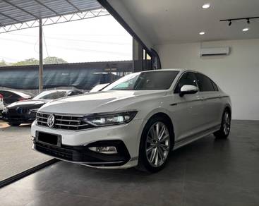 Volkswagen Passat R-LINE in Bukit Minyak, PNG