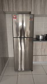 Sharp 2door fridge refrigerator 224-L