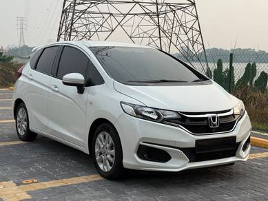 Honda Jazz S in Subang Jaya, SGR