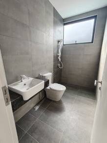Semi-Detached House For Sale in Kuching,SWK