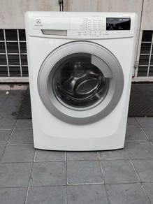 Front load washer Electrotlux 8kg mesin basuh