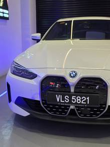 BMW i4 eDRIVE35 SPORT in Others, KUL
