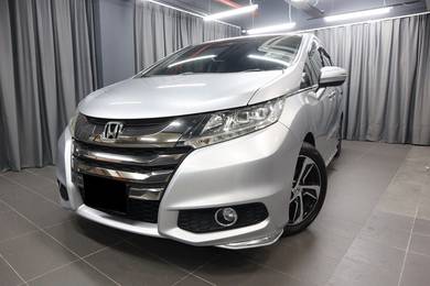 Honda Odyssey ABSOLUTE X in Kota Damansara, SGR